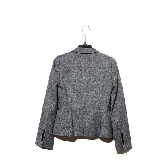 🔥2/$20 Grey blazer, looks great with dresses - Picture 2 of 4